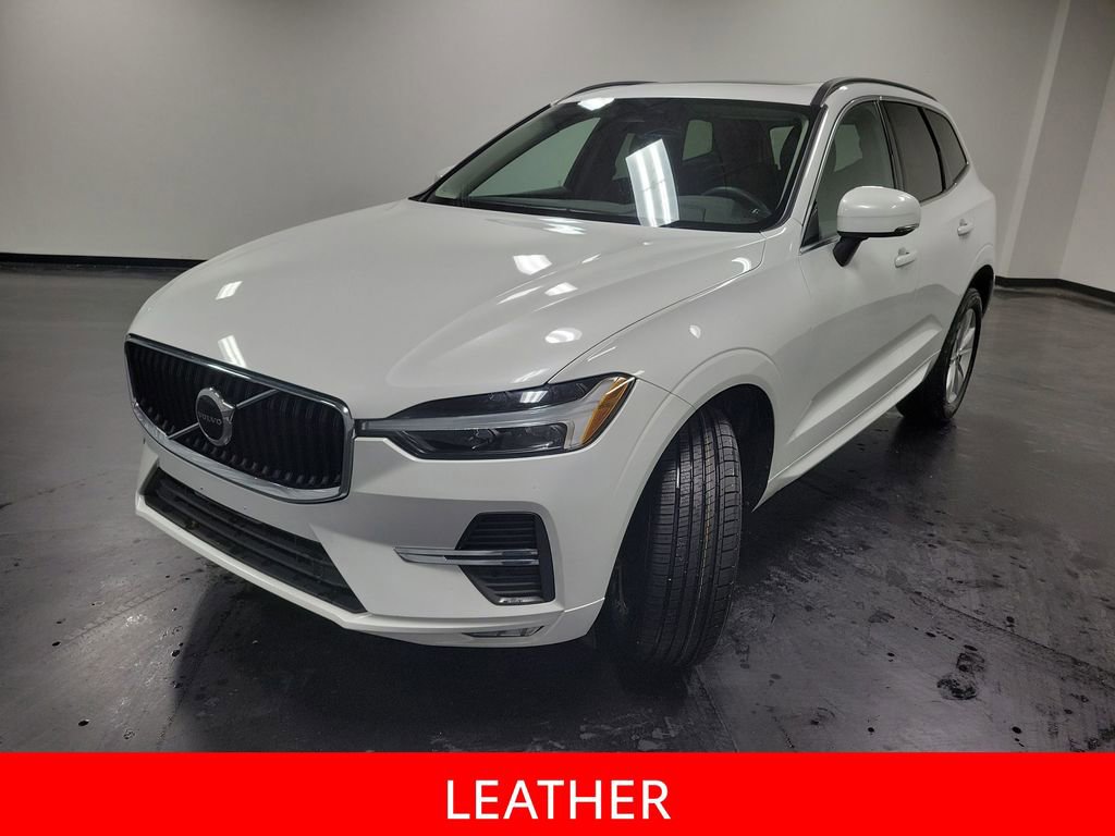 Used 2022 Volvo XC60 B5 Momentum image 4