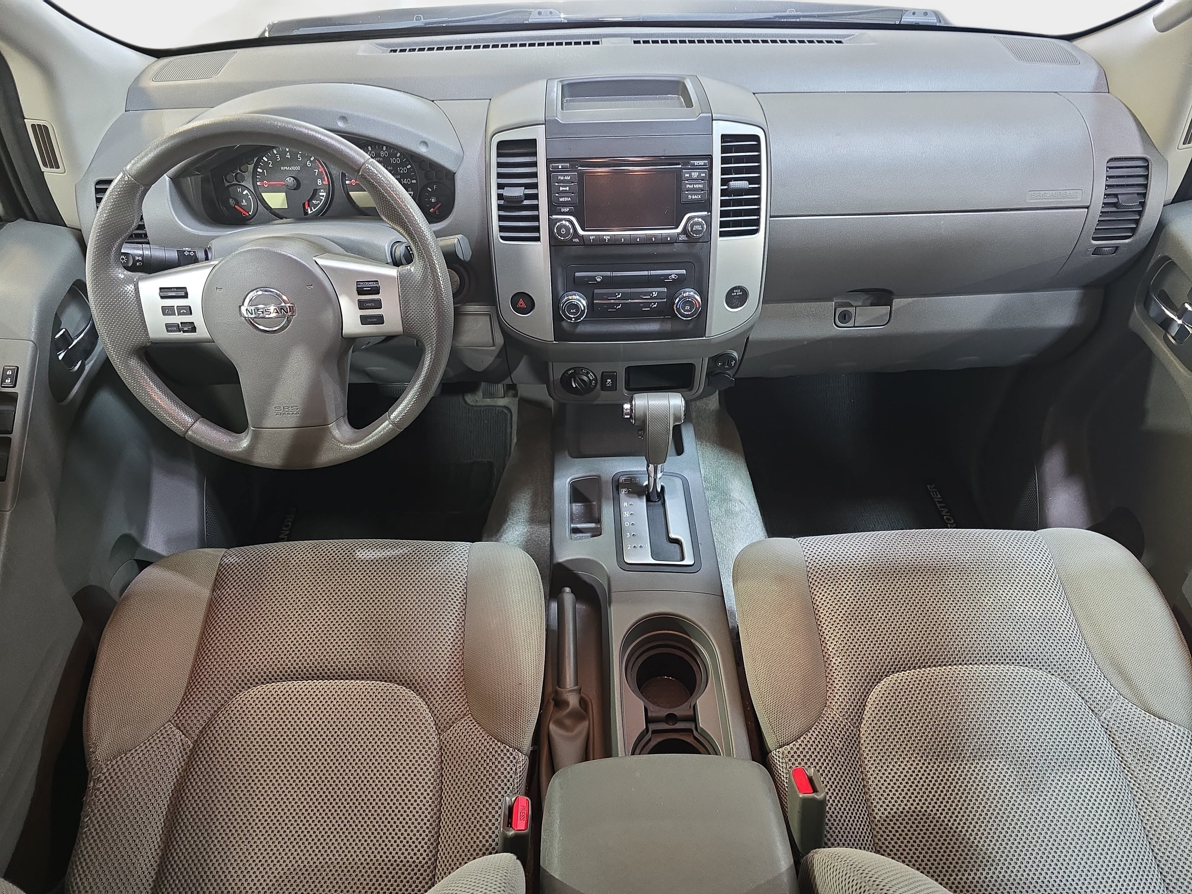 Used 2018 Nissan Frontier SV AWD/4WD image 10