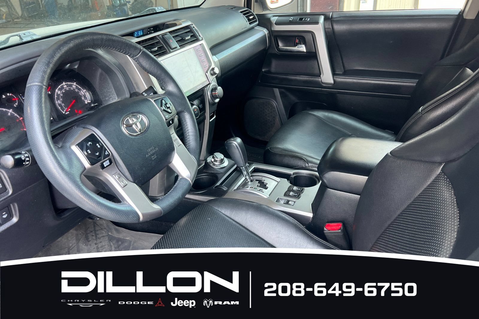 Used 2022 Toyota 4Runner SR5 AWD/4WD image 4