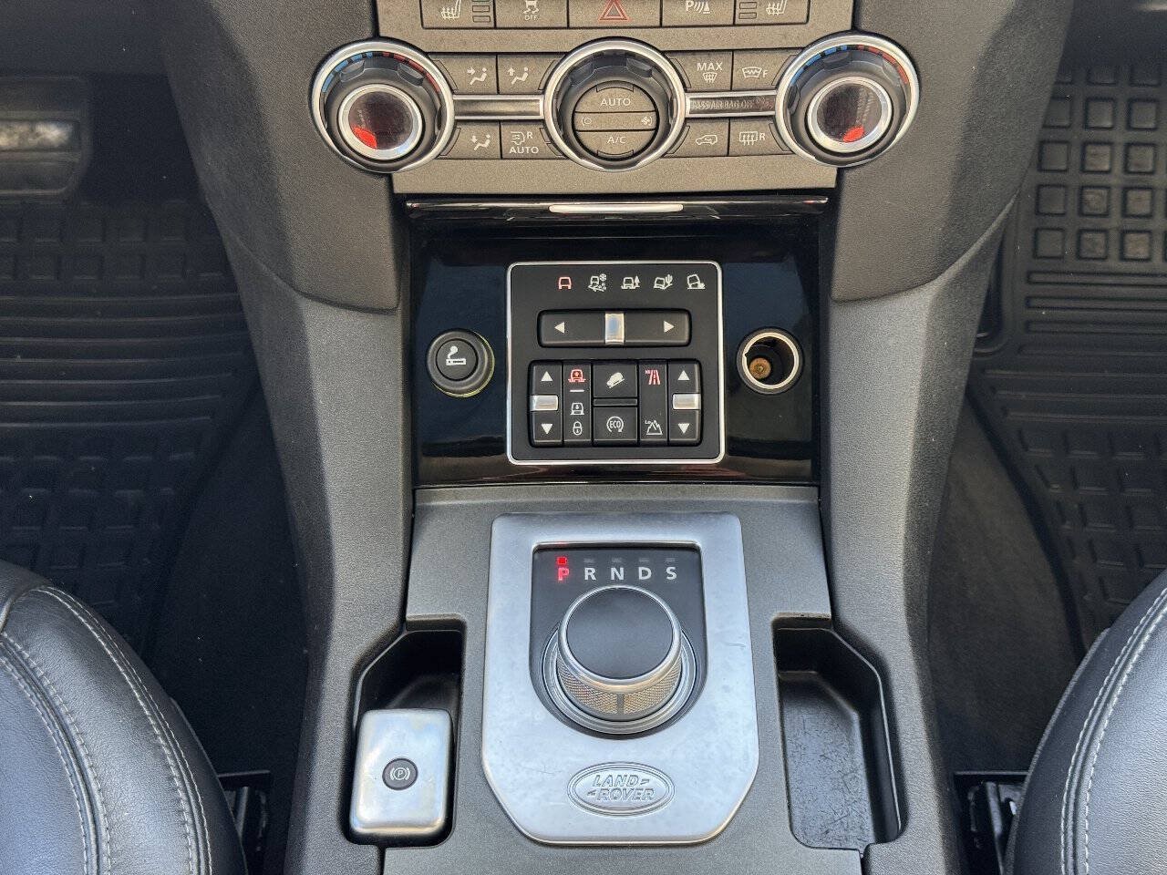 Used 2016 Land Rover LR4 HSE LUX AWD/4WD image 24
