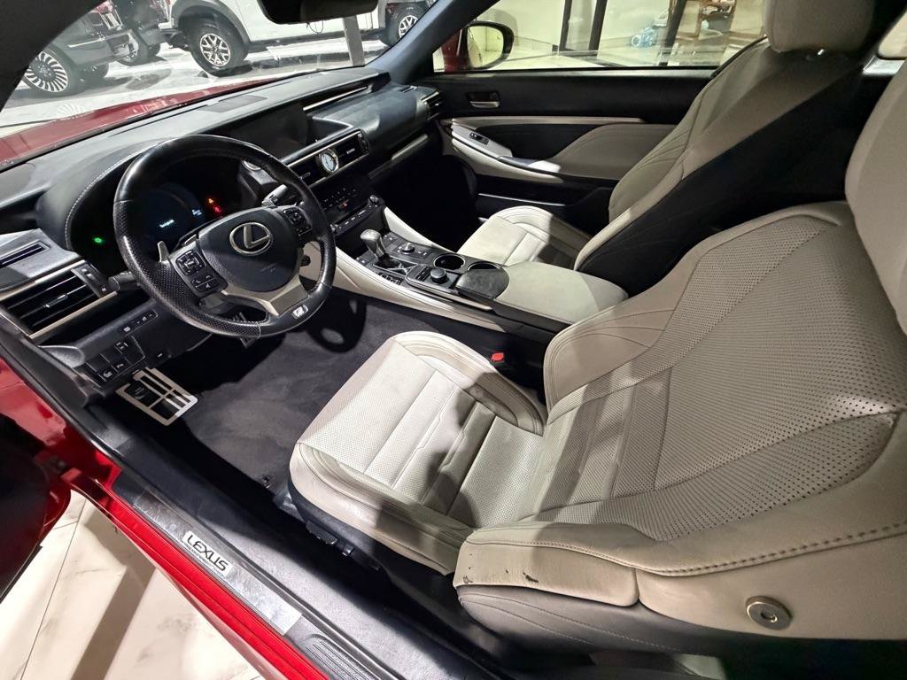Used 2017 Lexus RC 200t F Sport RWD image 16