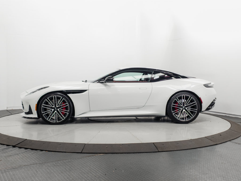 Used 2025 Aston Martin DB12 Coupe RWD image 4