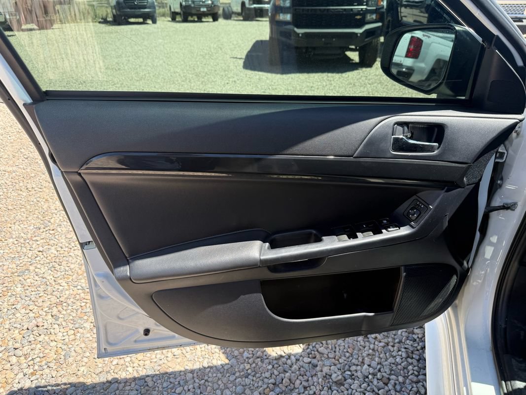 Used 2016 Mitsubishi Lancer SE AWD/4WD image 28