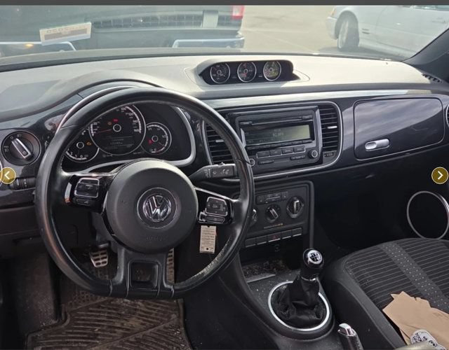 Used 2015 Volkswagen Beetle R-Line FWD image 3