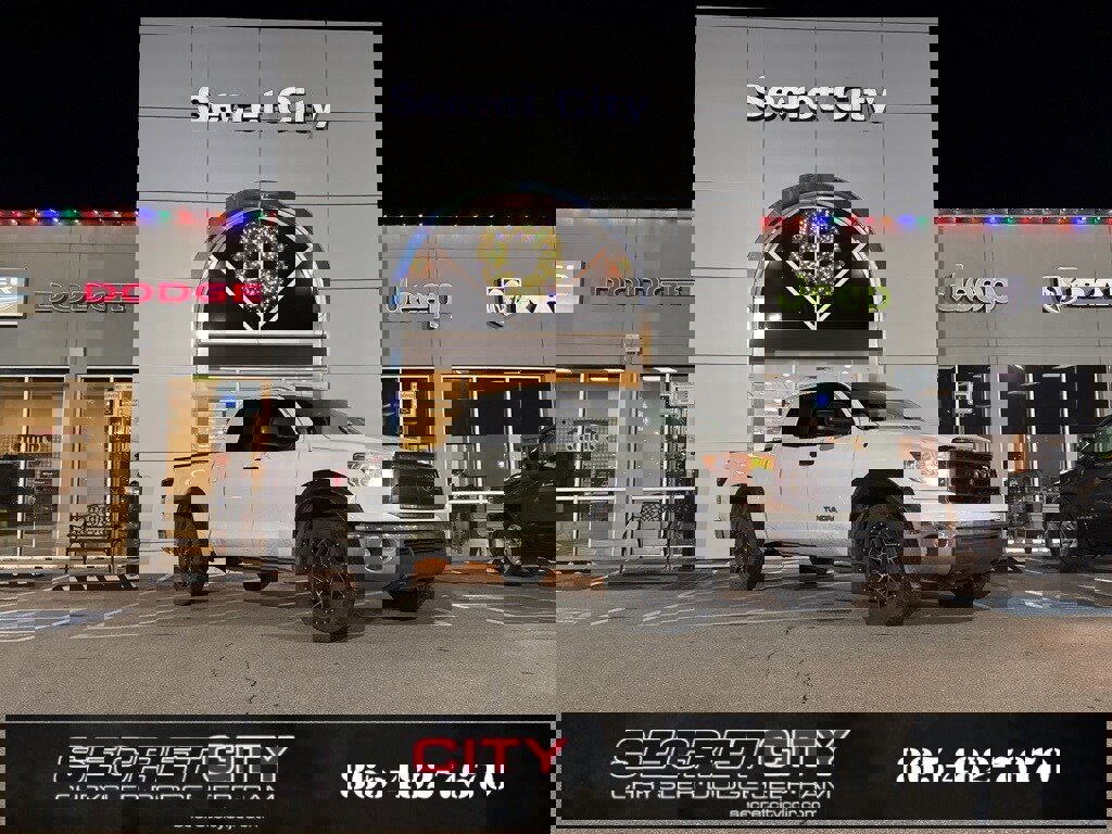 Used 2012 Toyota Tundra 4x4 Double Cab image 1