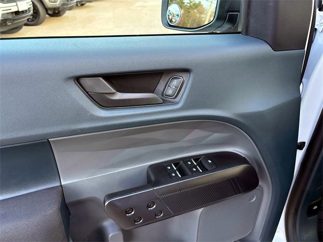 Used 2025 Ford Maverick XL image 15