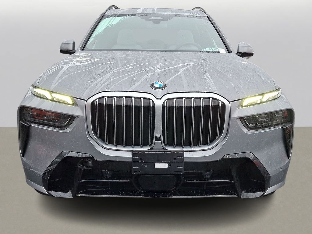 Certified 2024 BMW X7 xDrive40i w/ M Sport Package image 2
