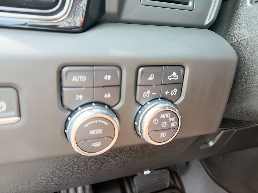 Used 2025 GMC Sierra 2500 AT4 AWD/4WD image 27