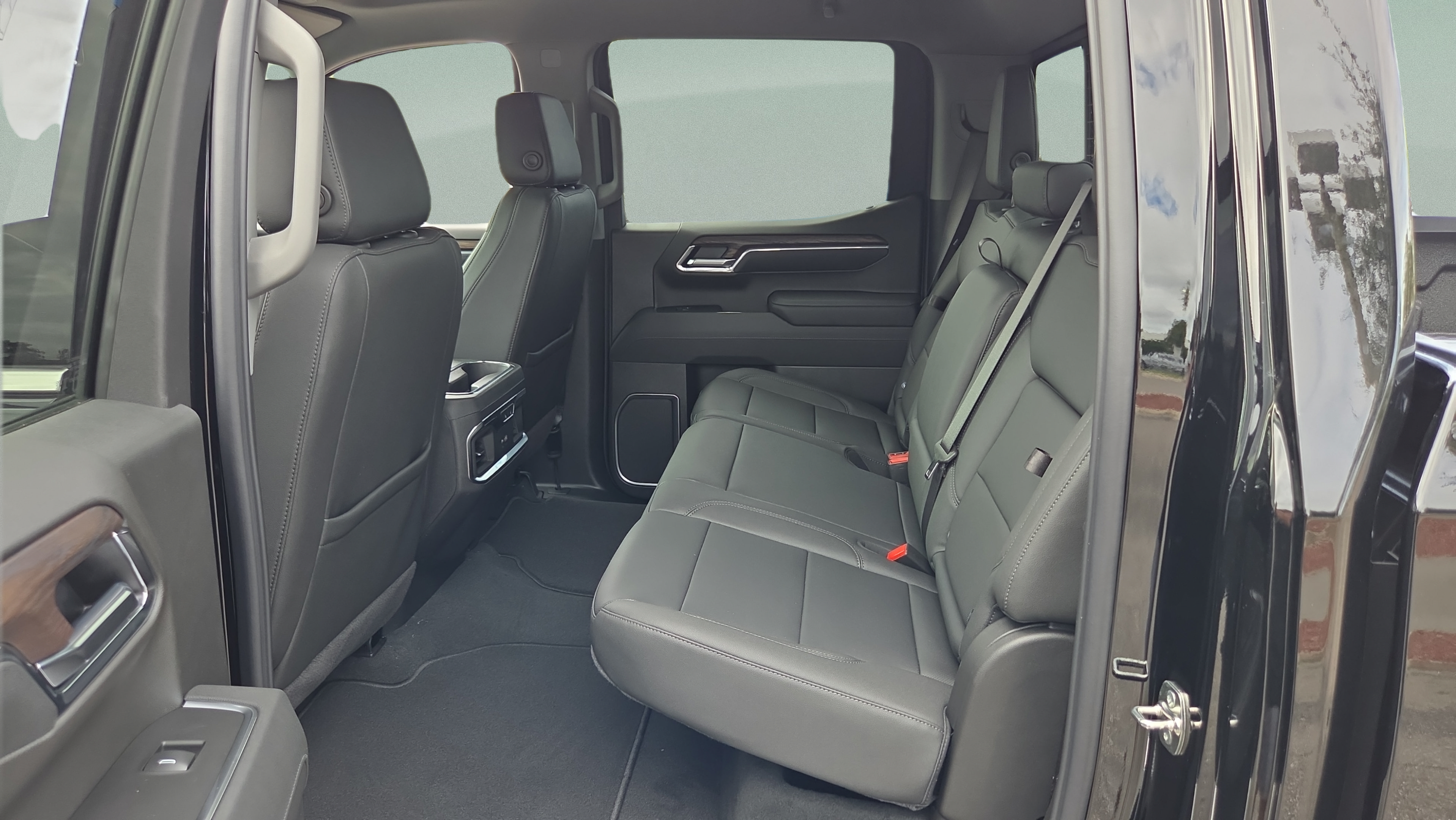 New 2026 GMC Sierra 1500 SLT w/ SLT Premium Plus Package AWD/4WD image 12