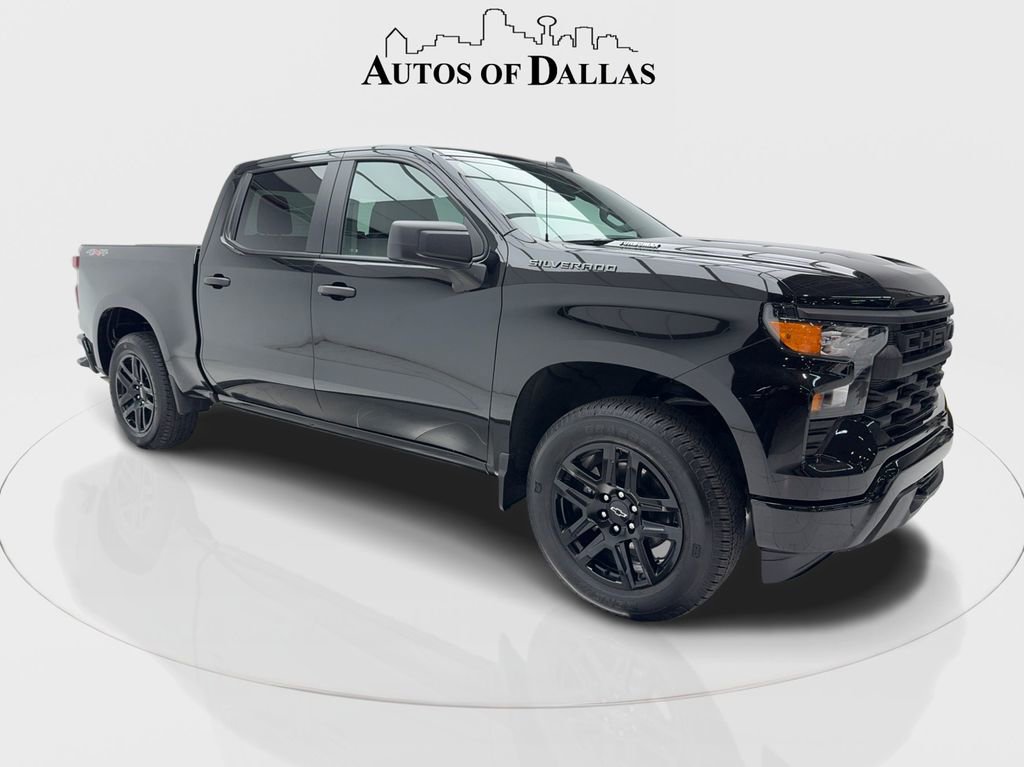 Used 2025 Chevrolet Silverado 1500 Custom image 2