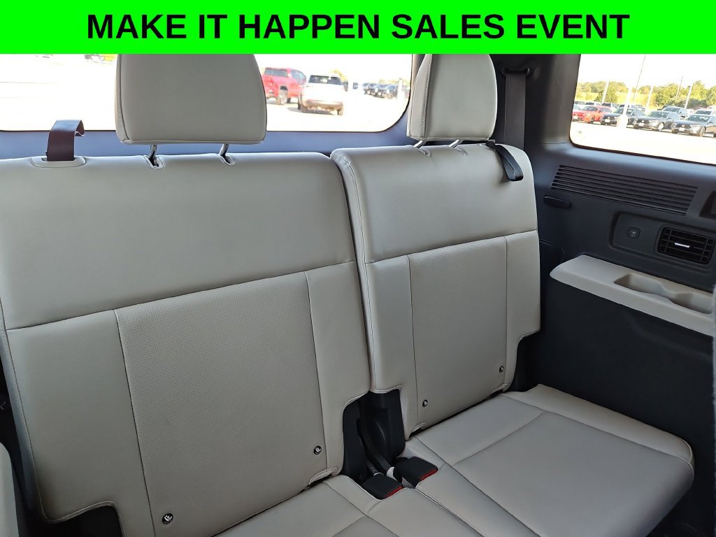 Used 2025 Hyundai Santa Fe Limited AWD/4WD image 26