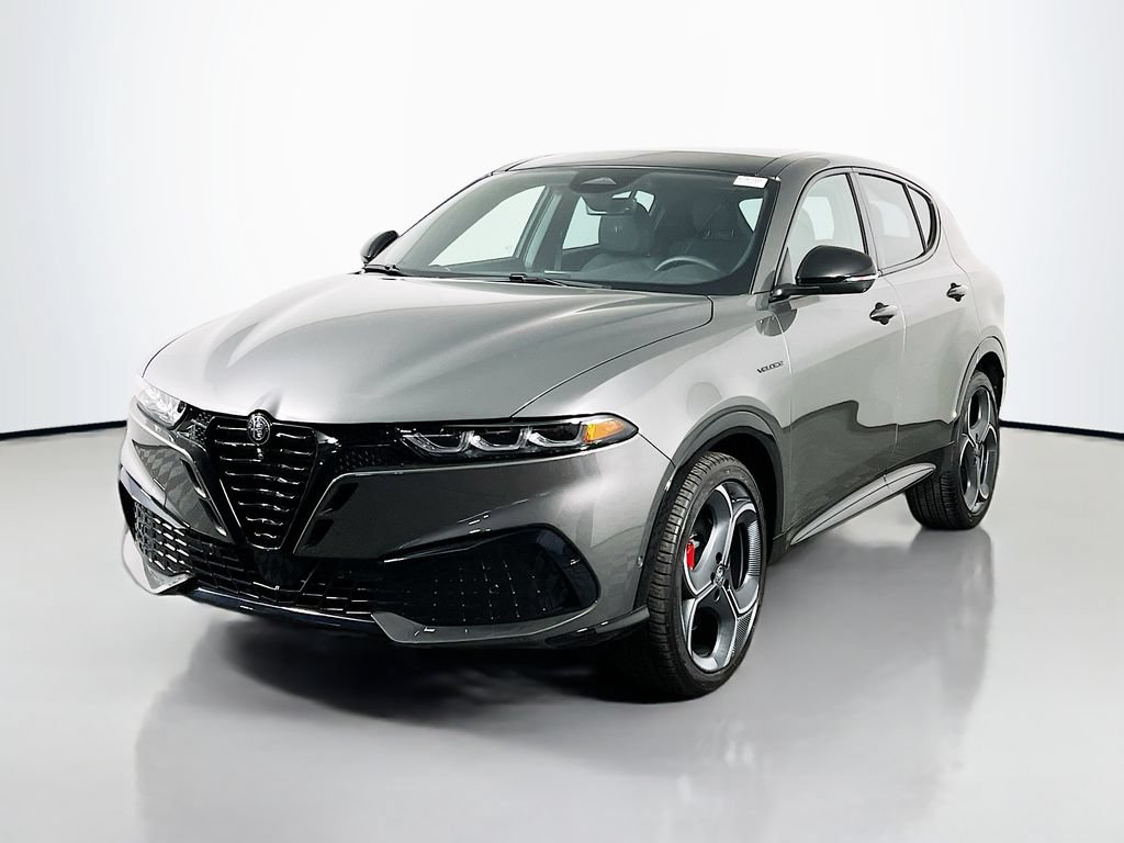 New 2026 Alfa Romeo Tonale w/ Quick Order Package 23H Volce AWD/4WD image 3