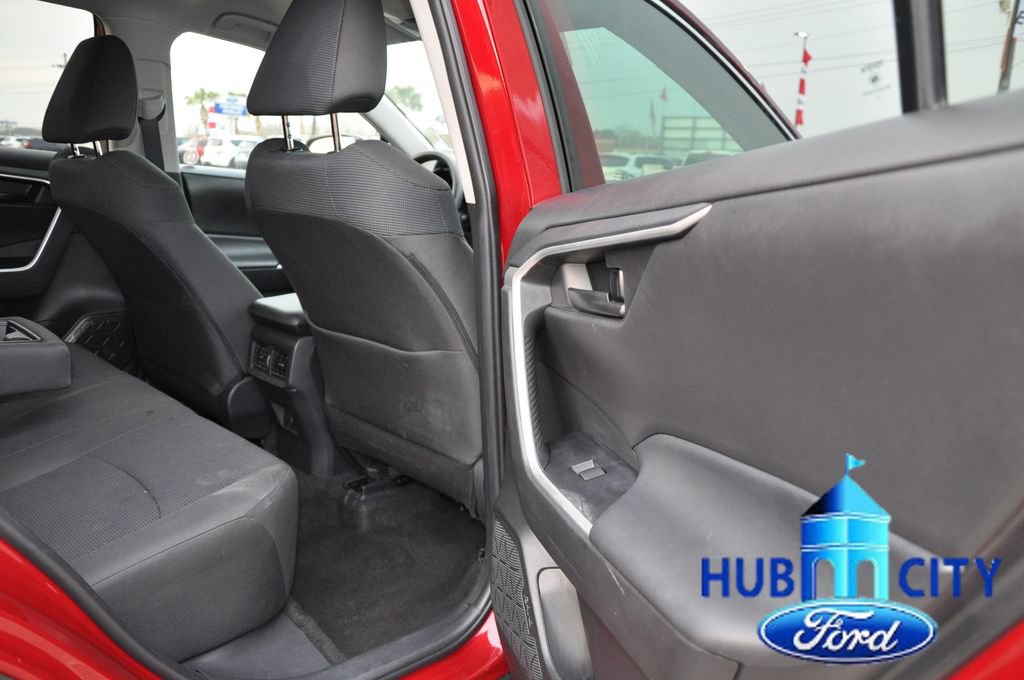 Used 2024 Toyota RAV4 LE FWD image 15