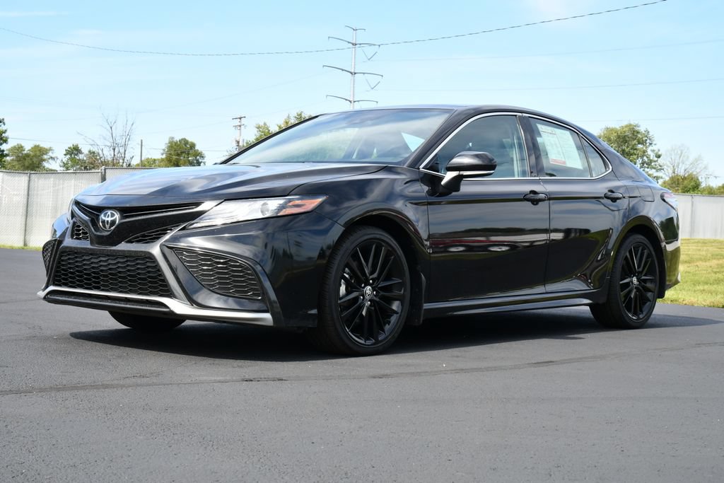Used 2023 Toyota Camry XSE w/ Cold Weather Package FWD image 3