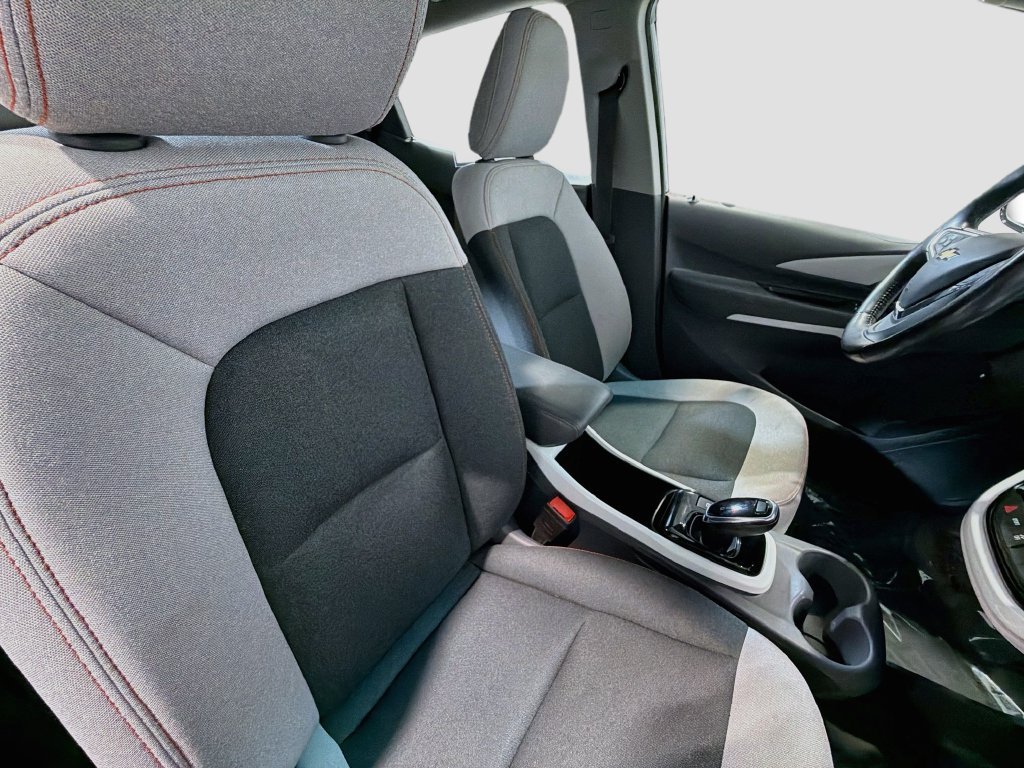 Used 2021 Chevrolet Bolt LT FWD image 26