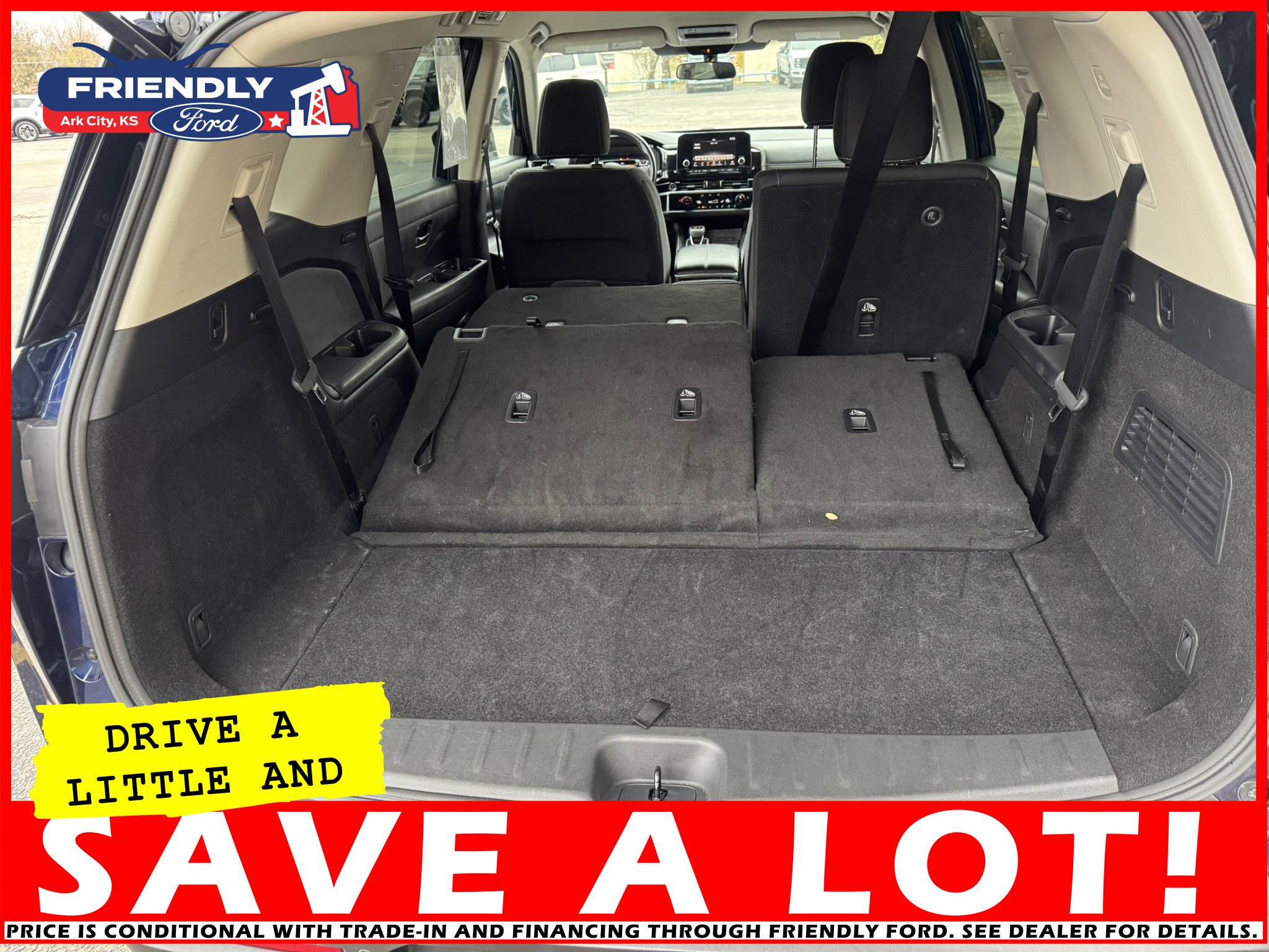 Used 2024 Nissan Pathfinder SV image 7