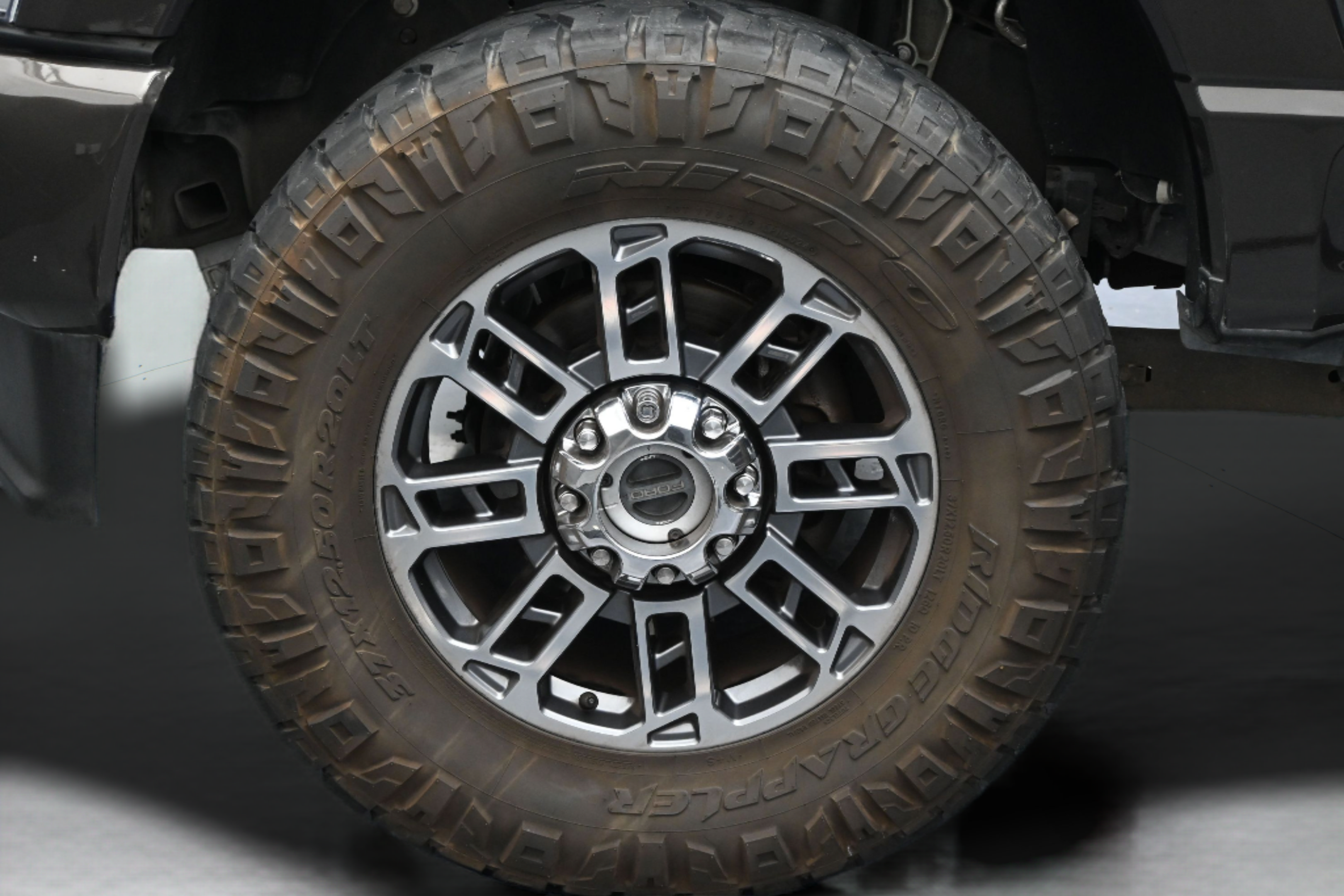 Used 2024 Ford F350 Limited w/ FX4 Off-Road Package AWD/4WD image 10