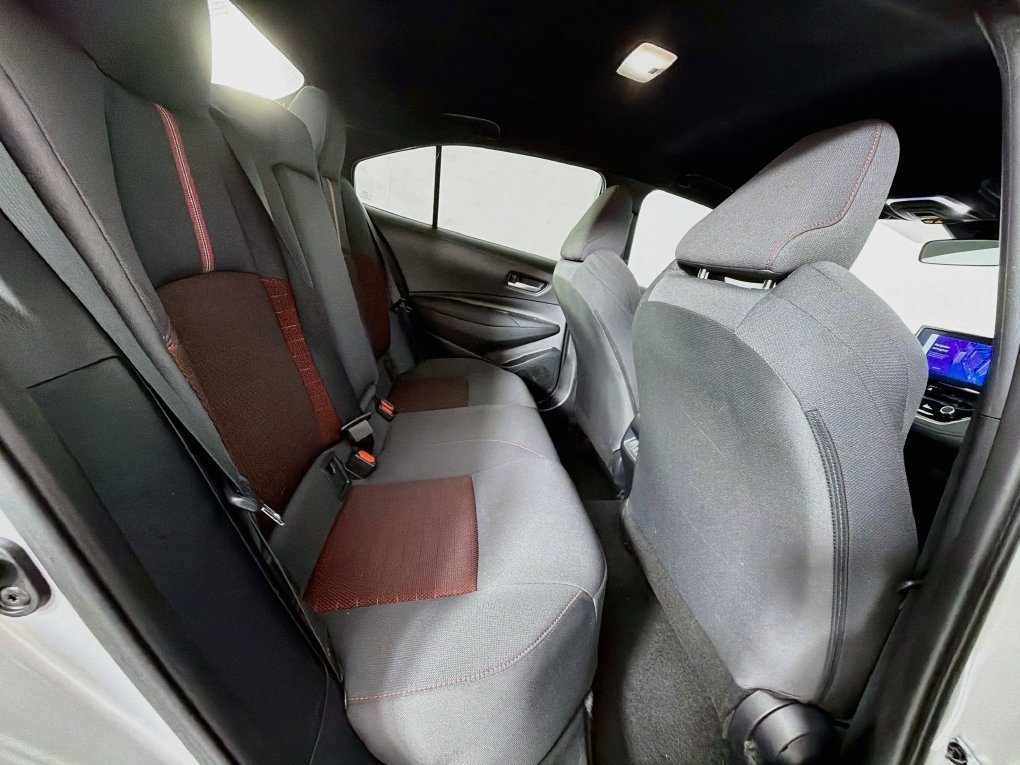Used 2023 Toyota Corolla SE FWD image 28