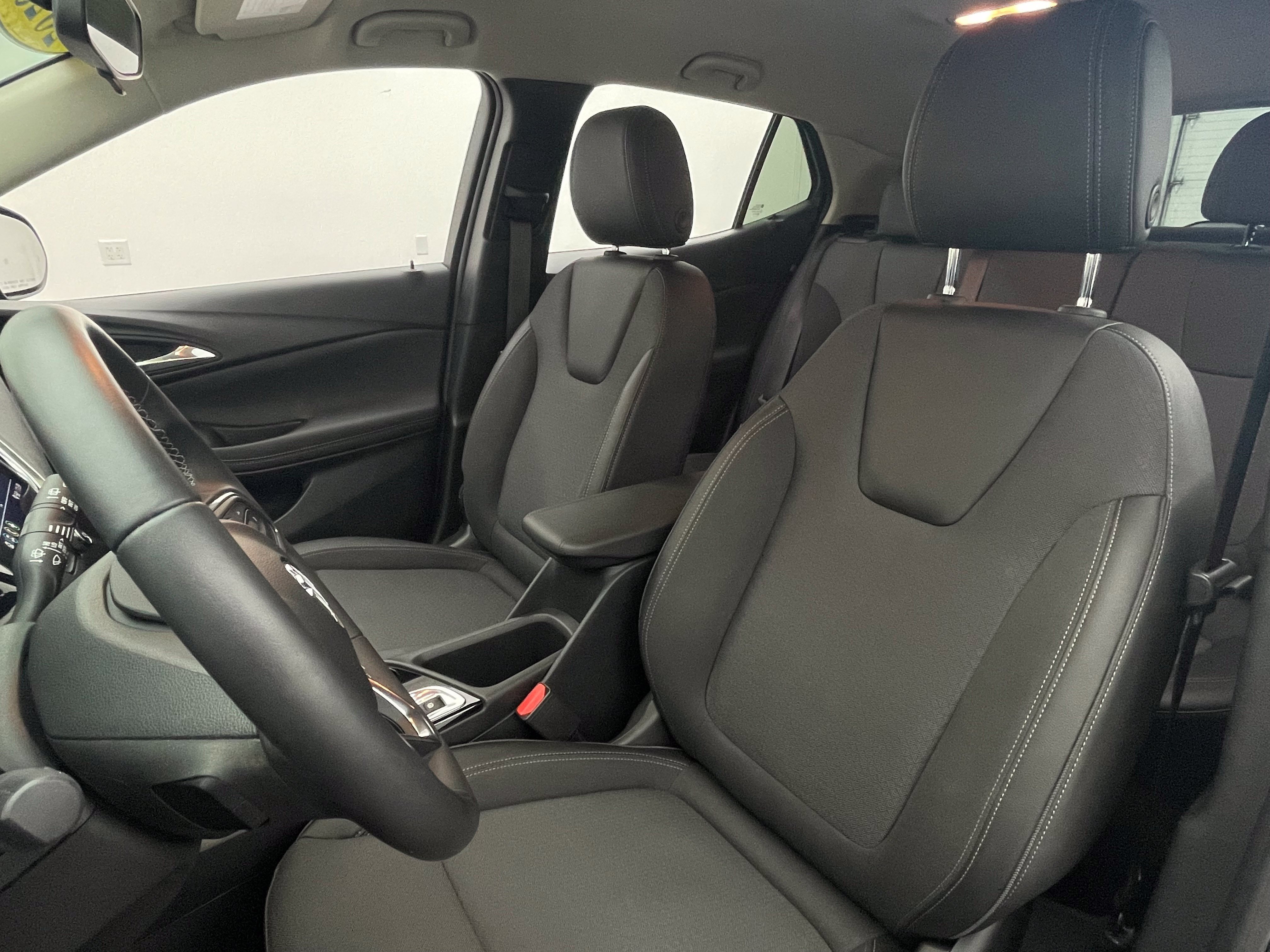 Used 2023 Buick Encore GX Preferred w/ Cold Weather Comfort Package AWD/4WD image 16