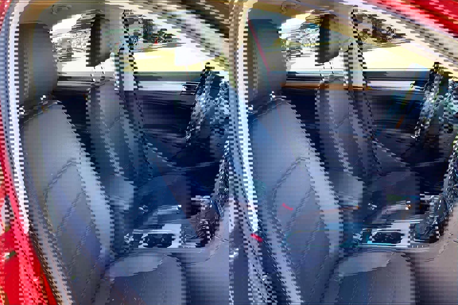 Used 2019 Volkswagen Passat 2.0T Wolfsburg image 9