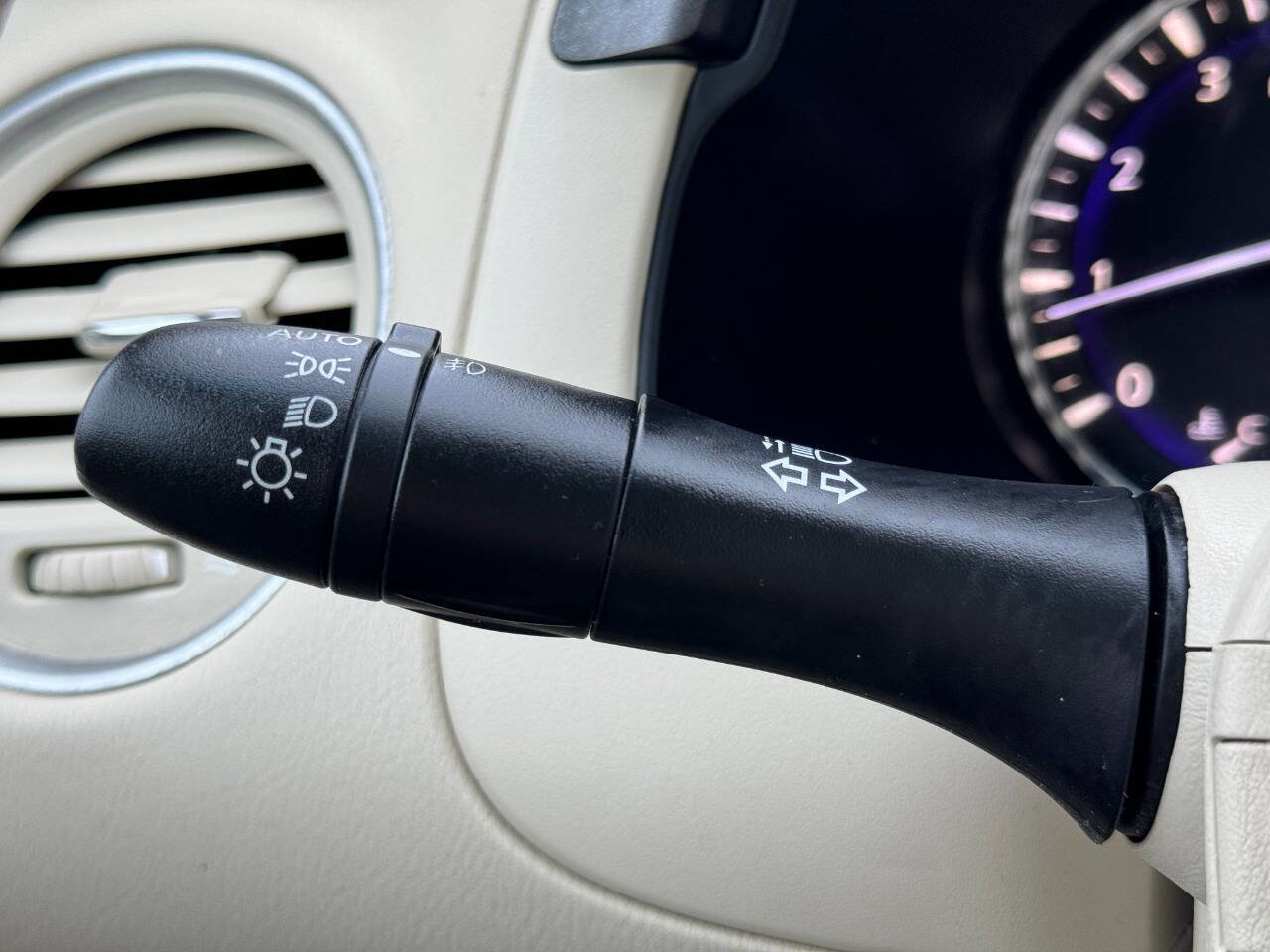 Used 2014 INFINITI QX60 AWD w/ Premium Package image 36