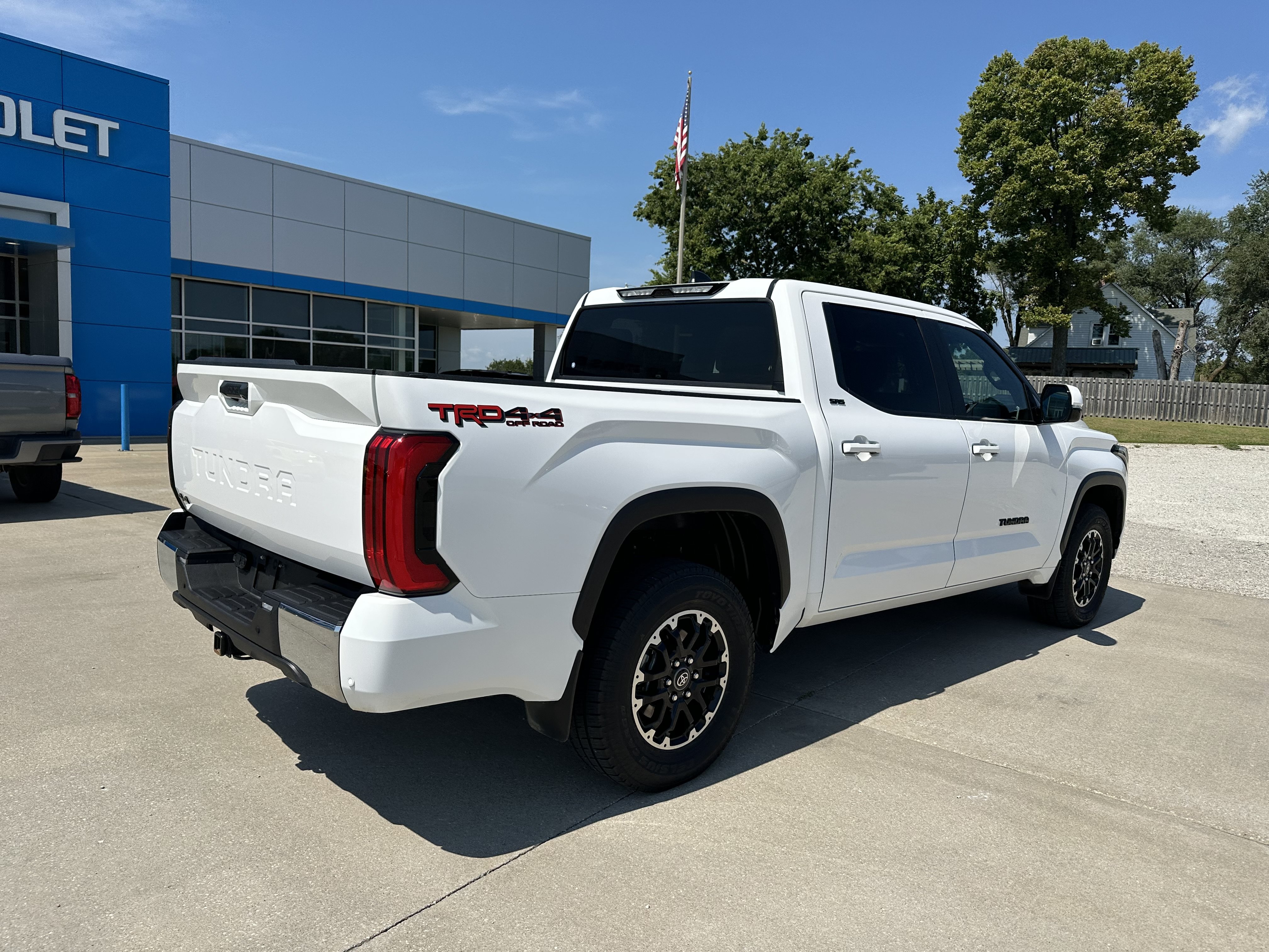 Used 2025 Toyota Tundra SR5 w/ TRD Off-Road Package AWD/4WD image 5