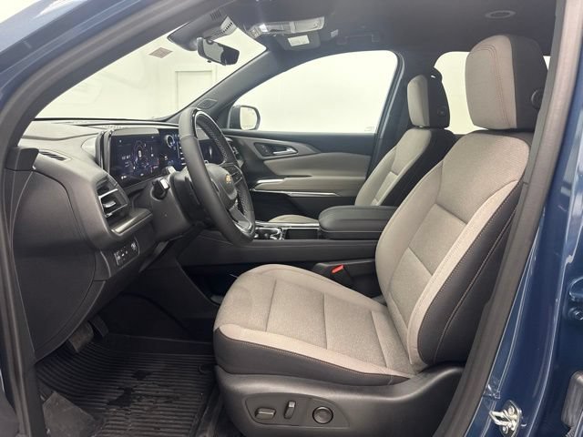 New 2026 Chevrolet Traverse LT w/ Enhanced Driving Package FWD image 25