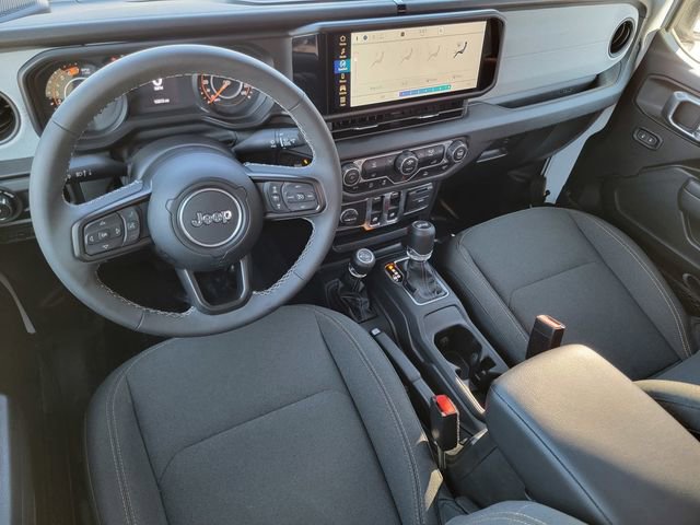 Certified 2025 Jeep Wrangler Sport image 38