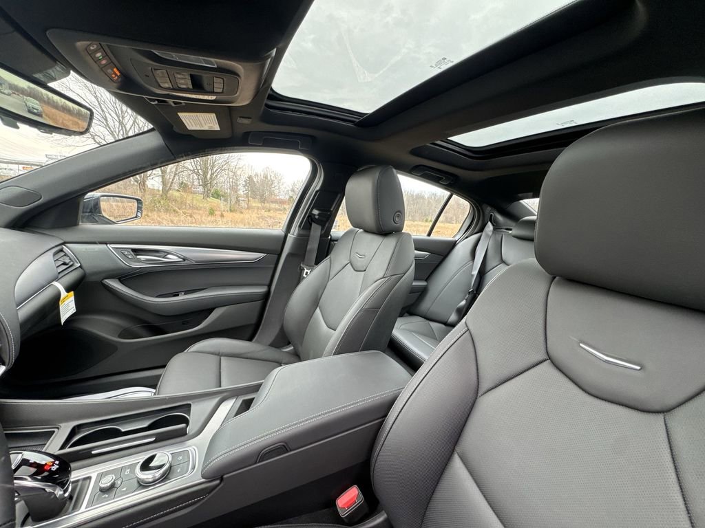 Used 2025 Cadillac CT5 Premium Luxury RWD image 22
