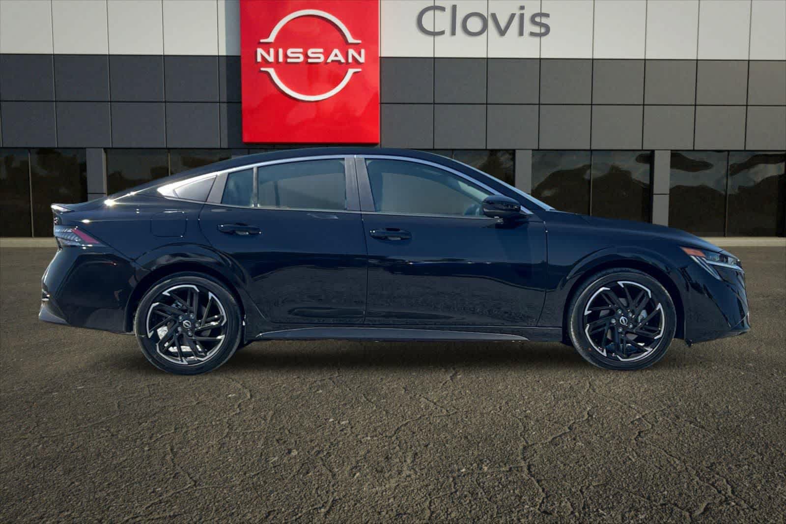 New 2026 Nissan Sentra SR FWD image 9