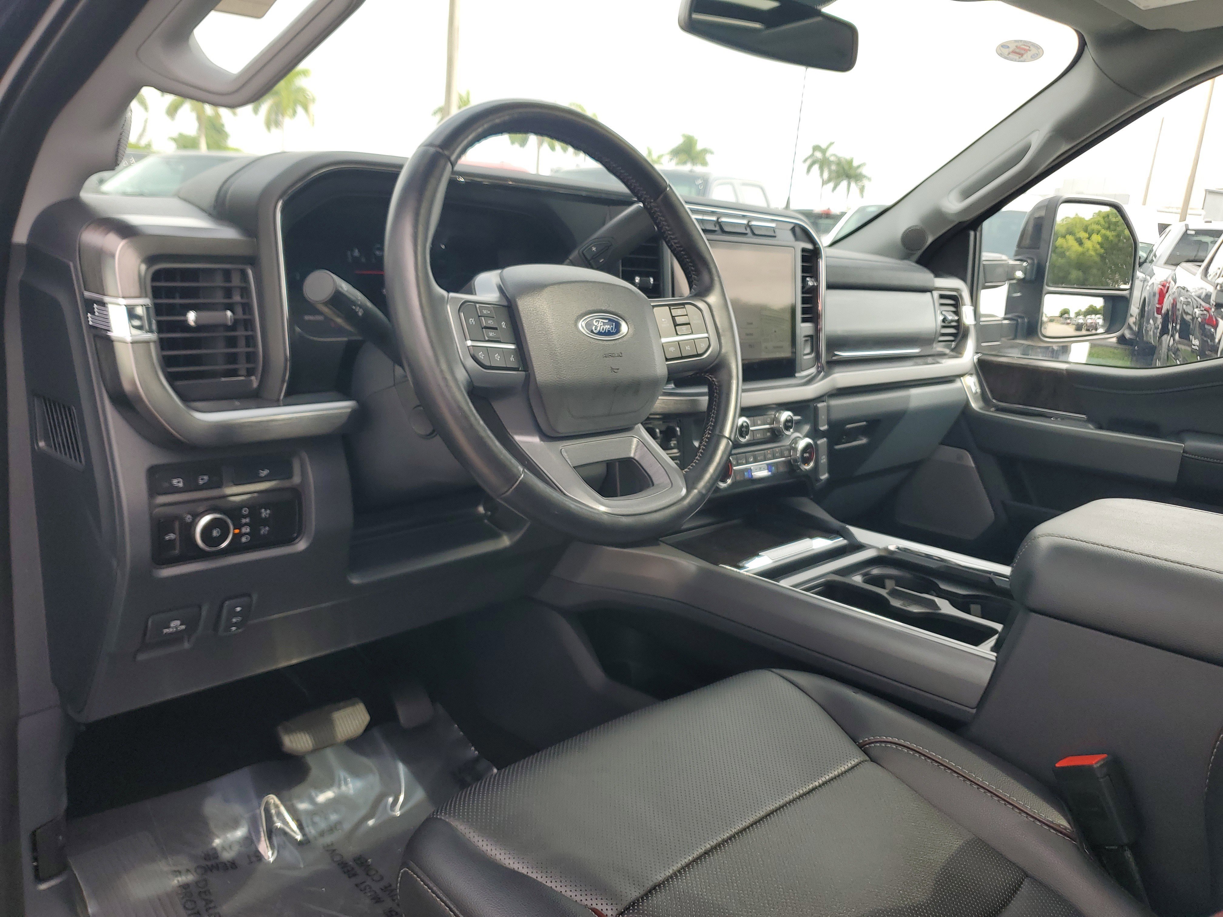 Used 2023 Ford F250 Lariat image 9