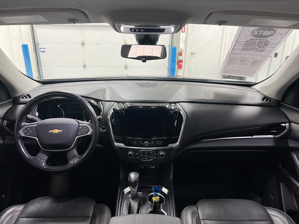 Used 2021 Chevrolet Traverse LT w/ LT Premium Package AWD/4WD image 10