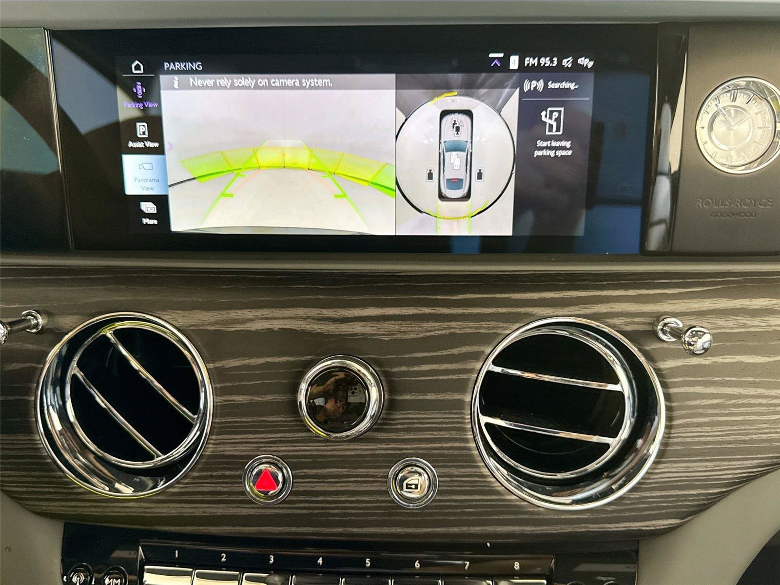 Used 2024 Rolls-Royce Spectre w/ Spectre Launch Package AWD/4WD image 18