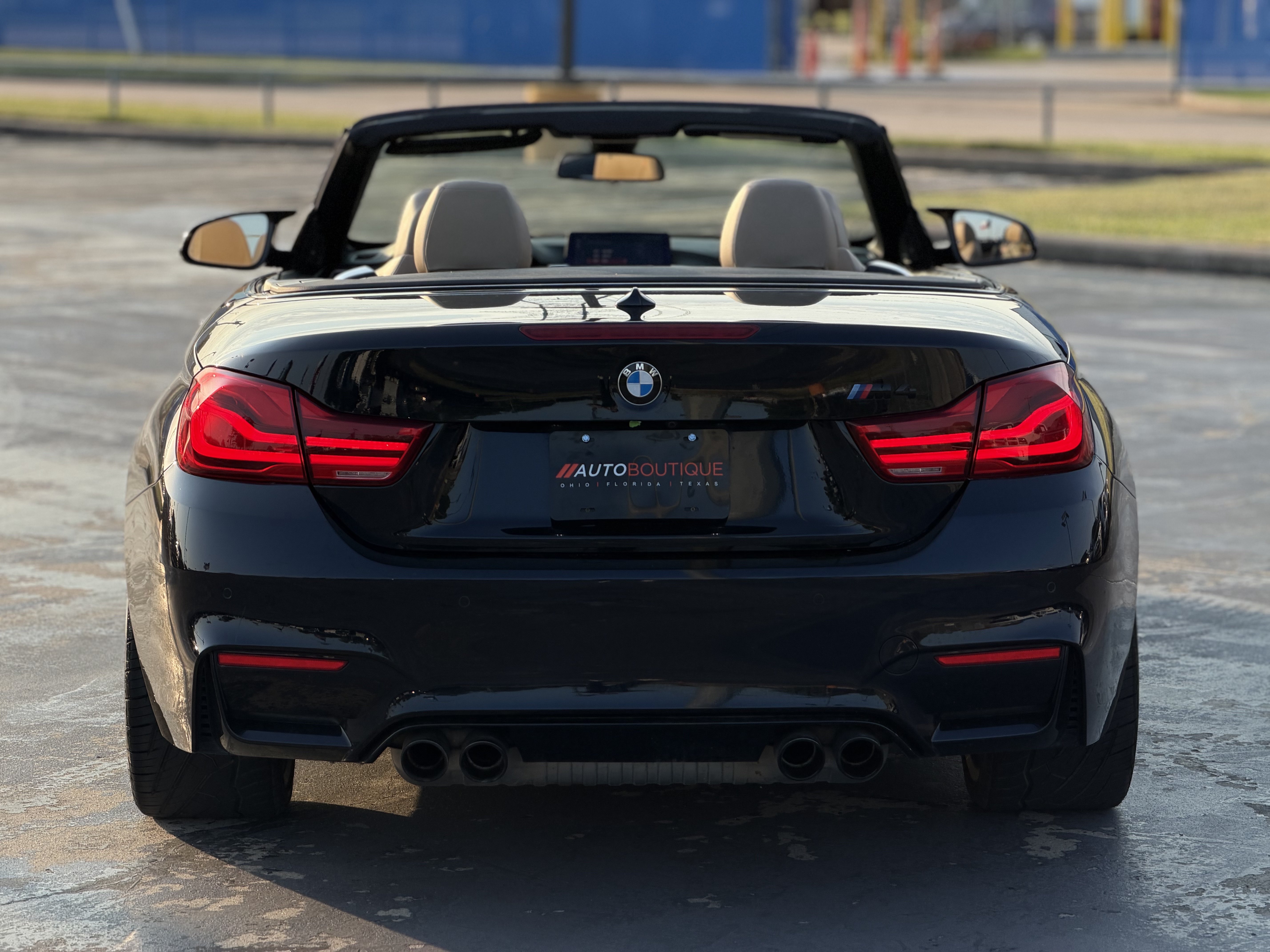 Used 2018 BMW M4 Convertible w/ Competition Package RWD image 27