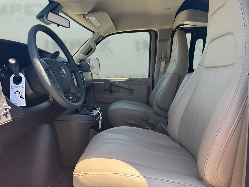 New 2026 Chevrolet Express 3500 Extended w/ Driver Convenience Package RWD image 9