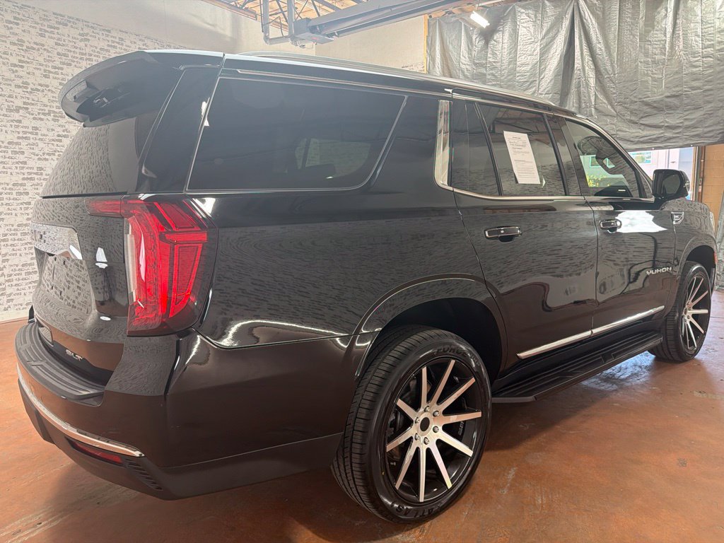 Used 2022 GMC Yukon SLT w/ SLT Luxury Package AWD/4WD image 7