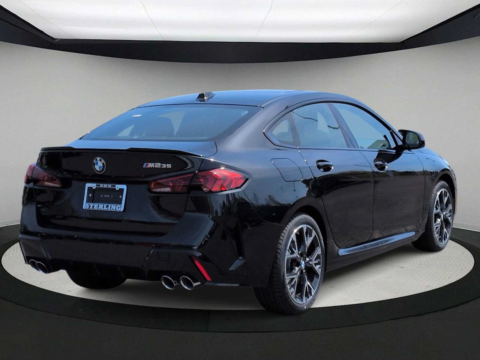 Used 2026 BMW M235i xDrive w/ Technology Package AWD/4WD image 8