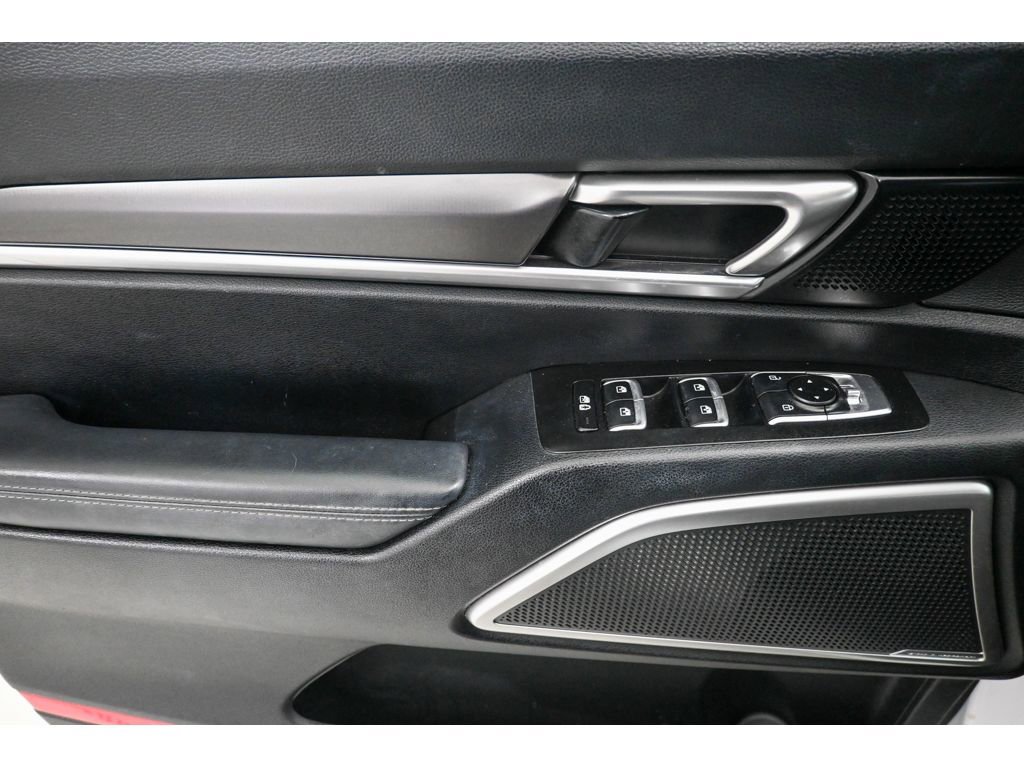 Certified 2024 Kia Telluride S image 5