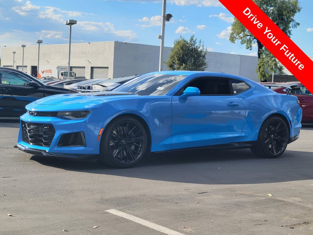 Used 2023 Chevrolet Camaro ZL1 RWD image 2