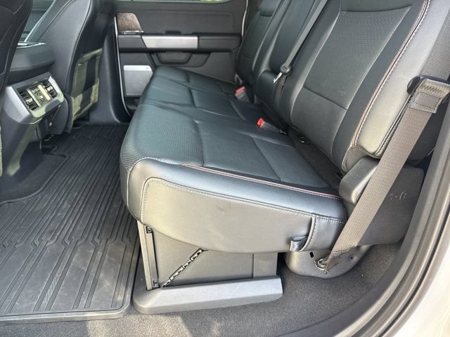 Used 2024 Ford F350 Lariat w/ Lariat Ultimate Package AWD/4WD image 25