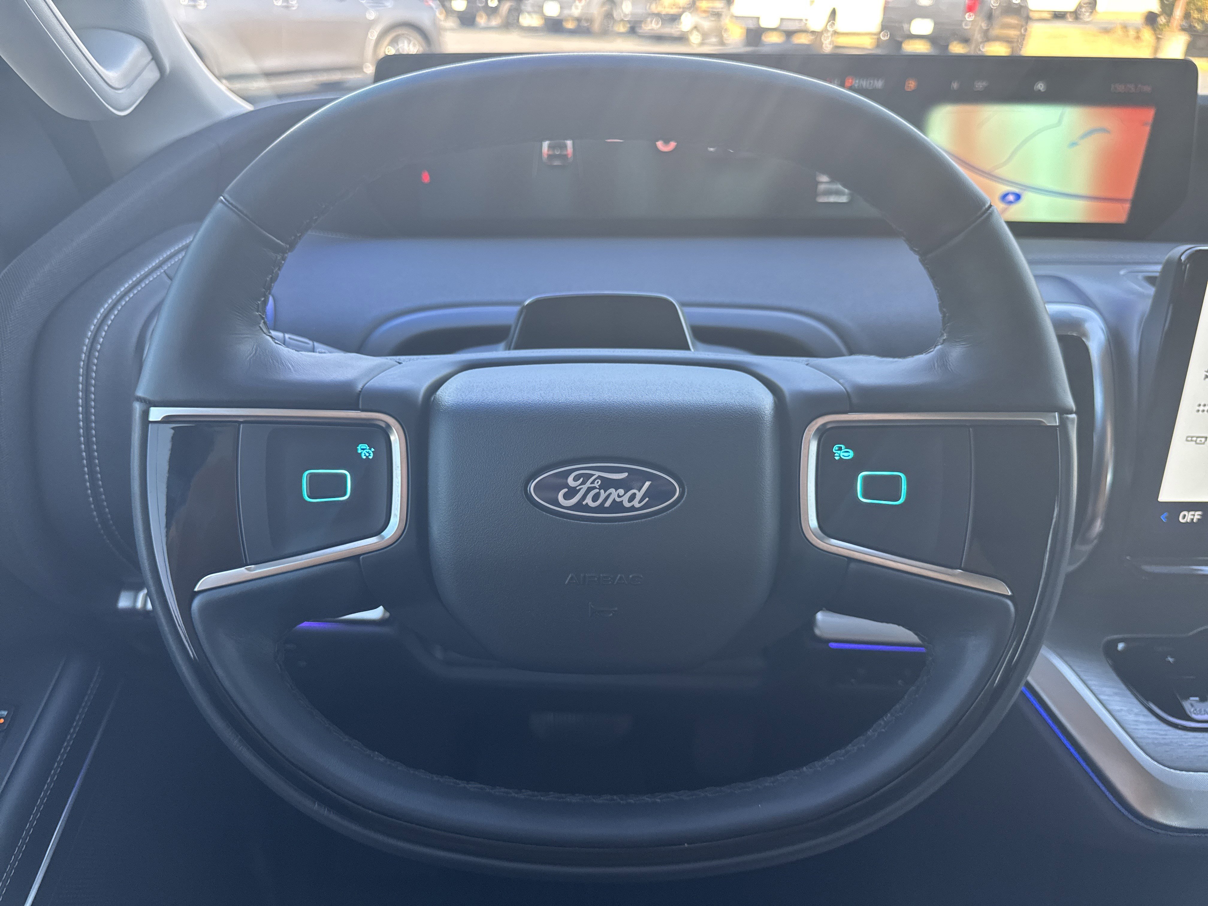 Certified 2025 Ford Expedition Platinum w/ Driver's Package image 23