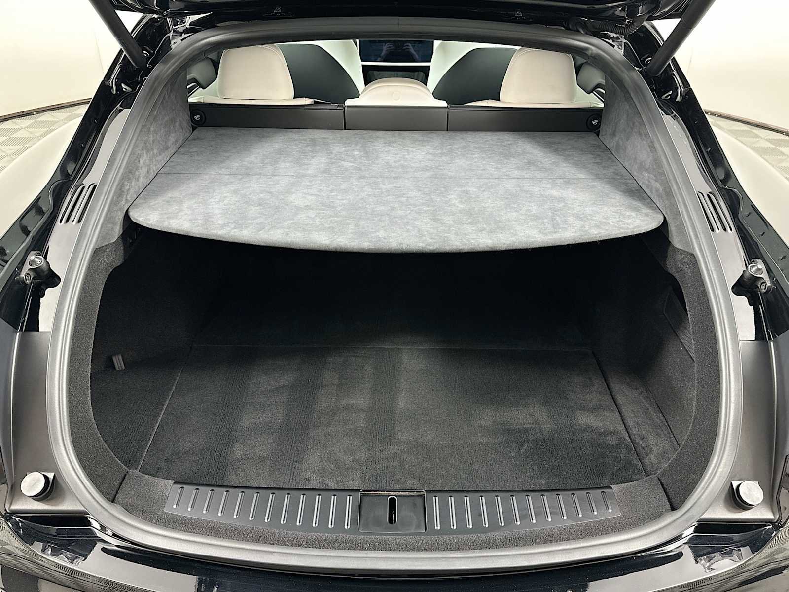 Used 2022 Tesla Model S Plaid AWD/4WD image 25