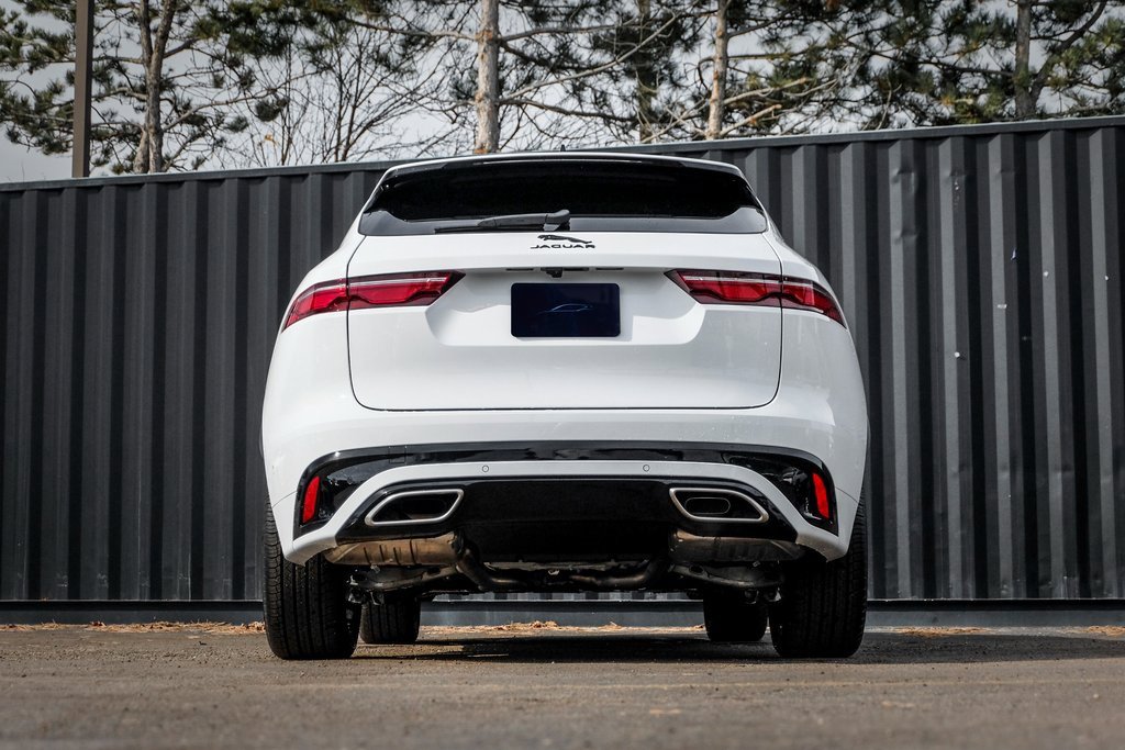 Used 2025 Jaguar F-PACE R-Dynamic S image 7