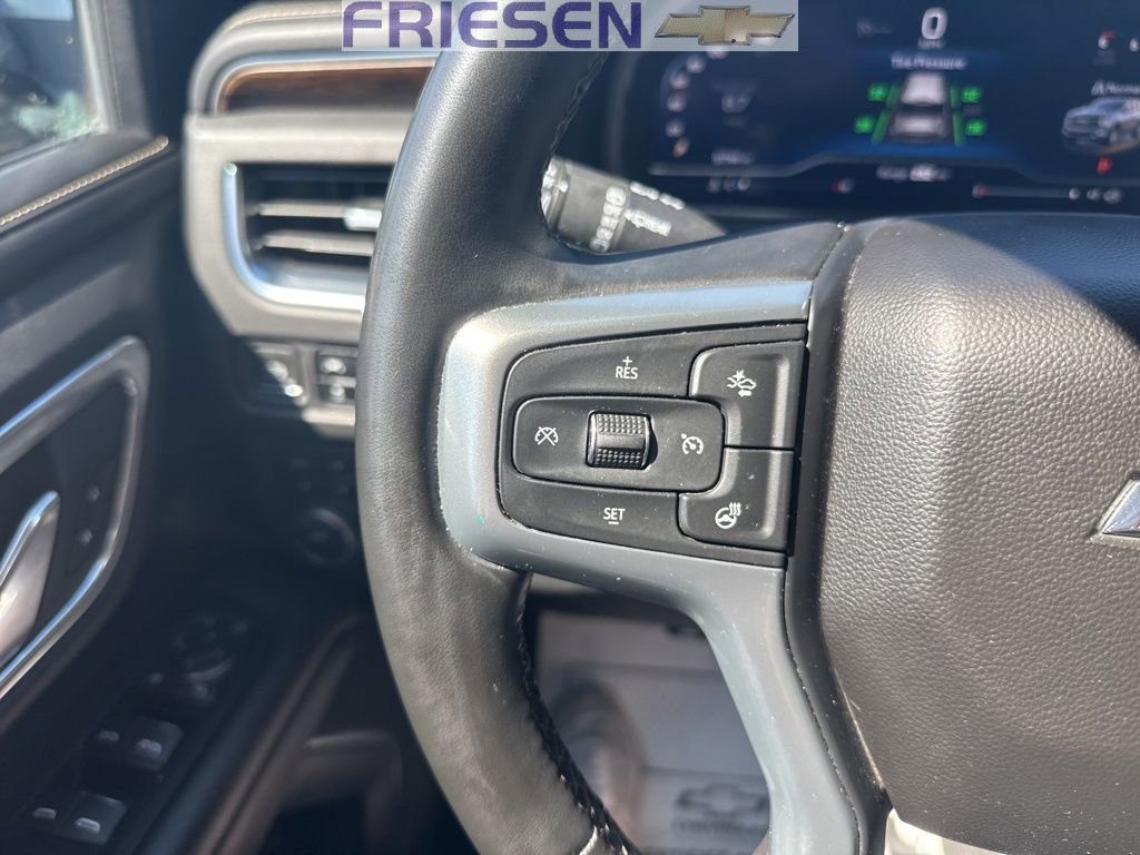 Used 2023 Chevrolet Suburban Premier AWD/4WD image 15