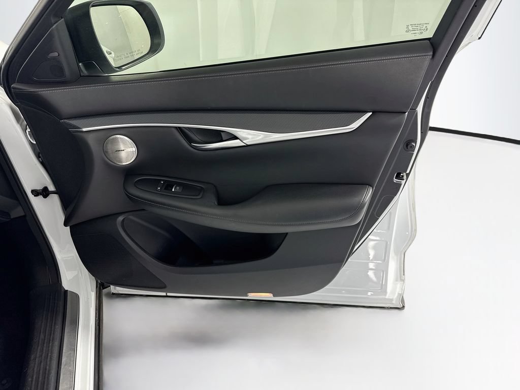 Used 2023 INFINITI QX50 Sport FWD image 25