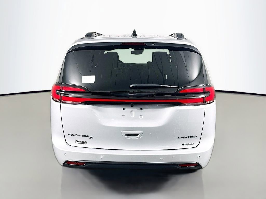 New 2026 Chrysler Pacifica Limited w/ Uconnect Theater Family Group FWD image 6