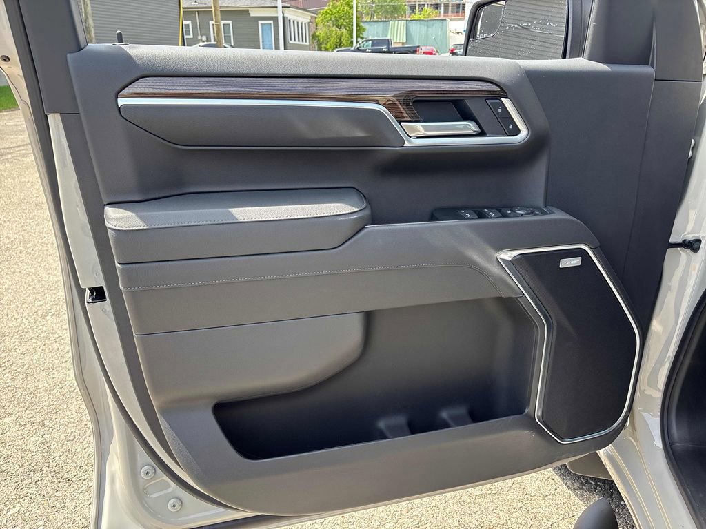 New 2026 Chevrolet Silverado 1500 RST w/ Convenience Package II AWD/4WD image 9