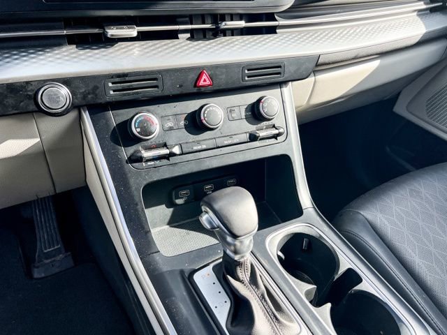 Certified 2024 Kia Carnival LX image 21