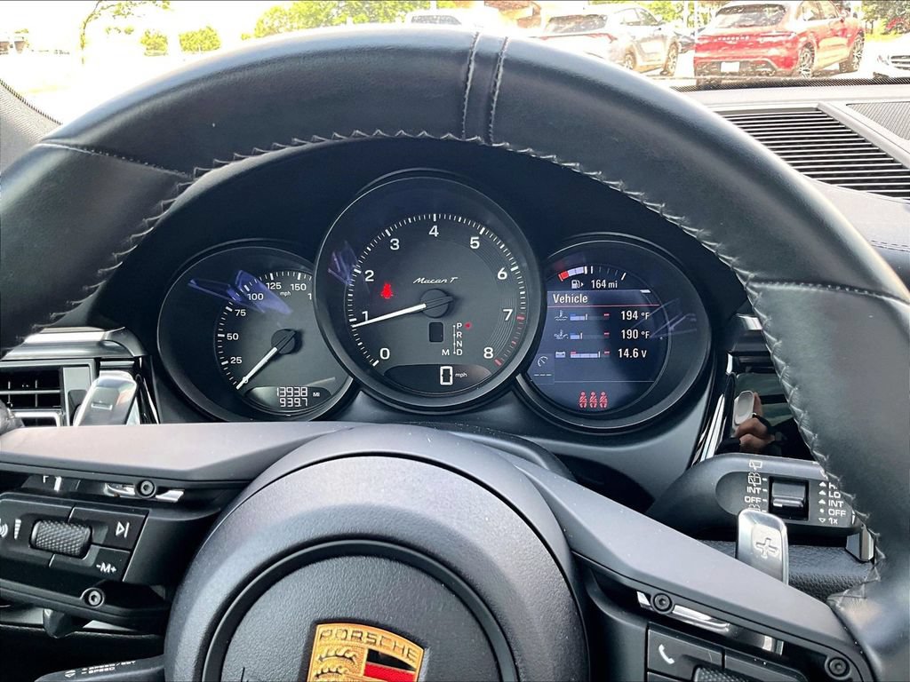 Used 2024 Porsche Macan Turbo AWD/4WD image 25
