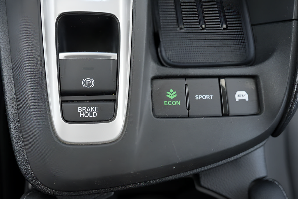 Used 2019 Honda Insight Touring image 30